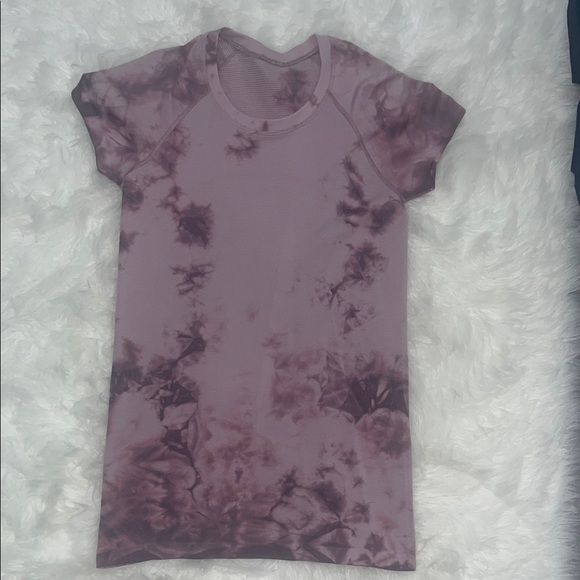 Lululemon Swiftly Tech Short Sleeve Shirt 2.0
Marble Dye Vintage Plum - Picture 1 of 6